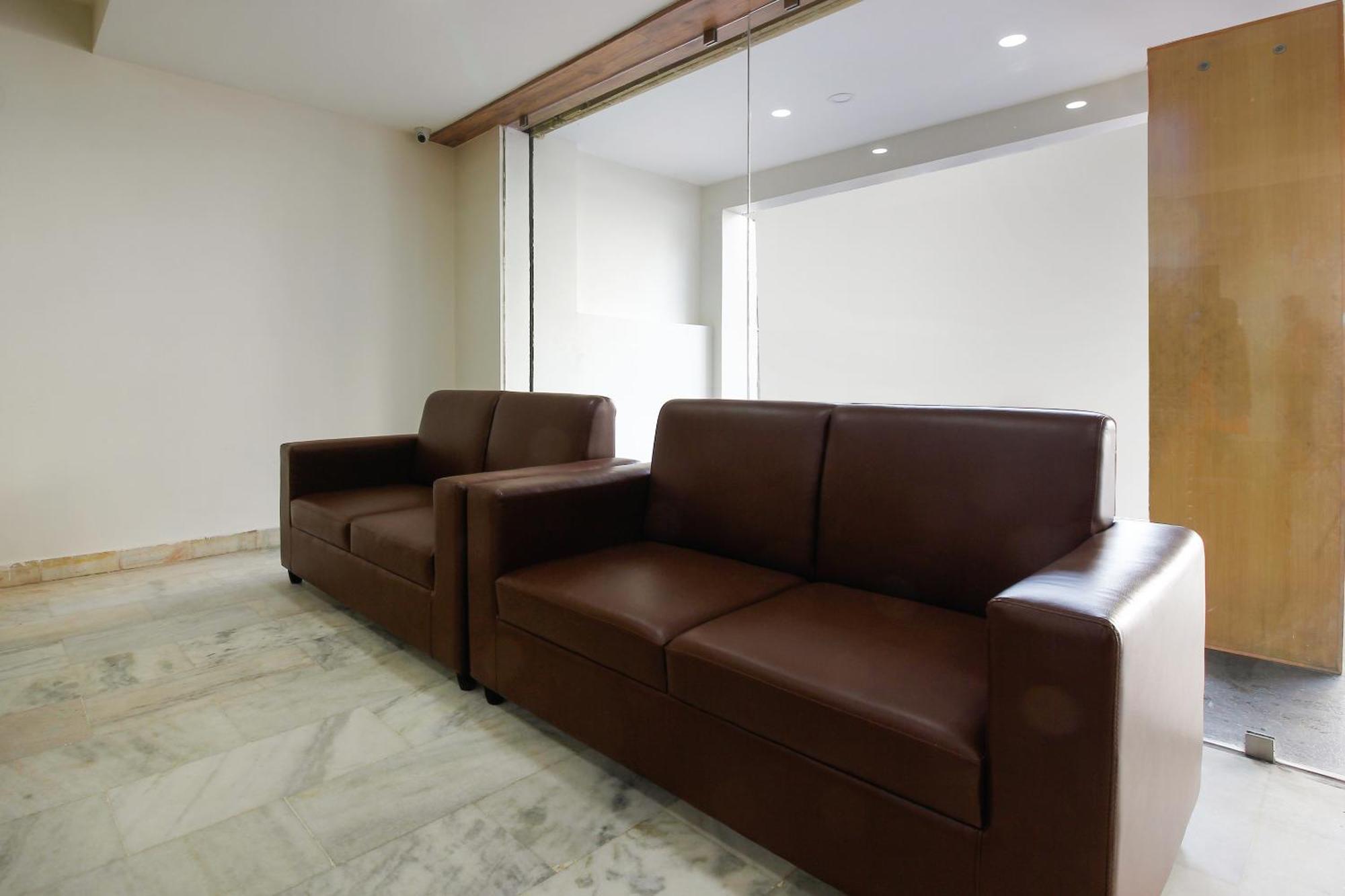 Capital O Sri Suprabhat Grand Near Kachiguda Railway Station Haiderabad Buitenkant foto